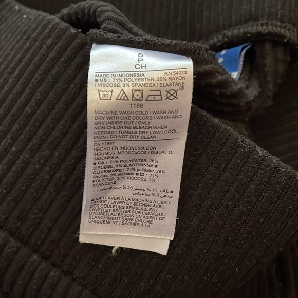 Old navy leggings - capri length - Picture 4 of 4